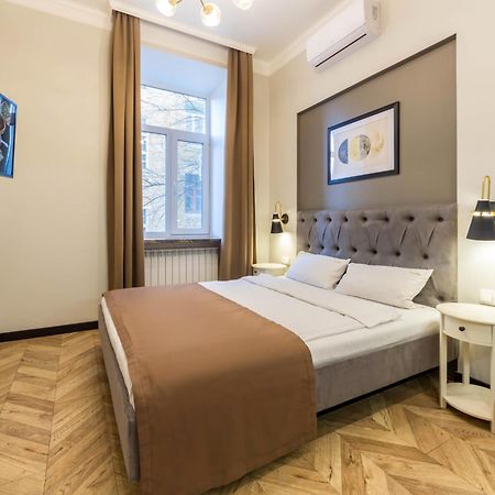 Apartments On Antonovycha Κίεβο Εξωτερικό φωτογραφία